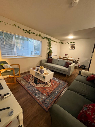 Living room - University Crossing apartments