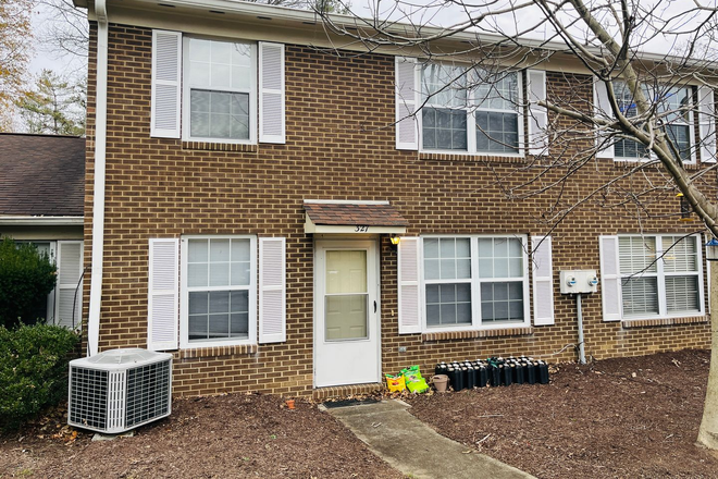 Photo - 2 Bedroom 1.5 Bathroom Townhouse