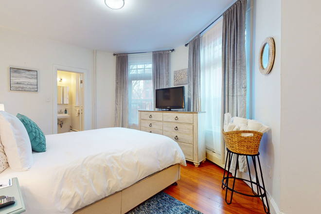 Bedroom - BEA18713 Renovated Brookline 1-Bed,  Steps to MBTA, Shops & Restaurants Apartments