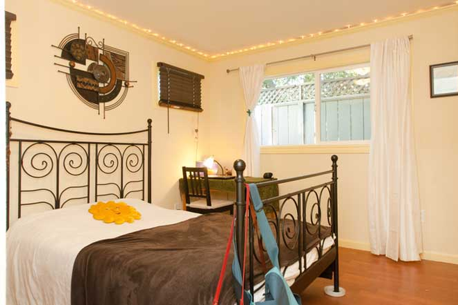 Room I - L123 Beautiful Berk. Flat, 3 Blocks BART Aug 1 '25