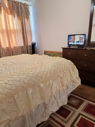 Bedroom A: $880 Private room with Queen sized bed - Private room for rent in a shared 3BR Condo unit at Lawrence Avenue E