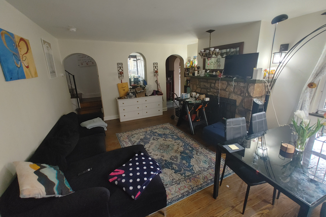 Common Area - 4035R Baltimore Avenue - 3 Bedroom Cottage with Patio  Very close to Campus and Transportation Townhome