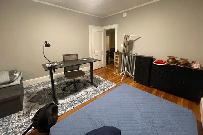 Master Bedroom - furnished - 26 Chiswick Rd, Boston MA 02135 (close to BC) Condo