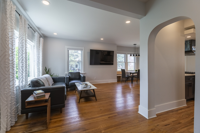 Entry - Midtown Rental House