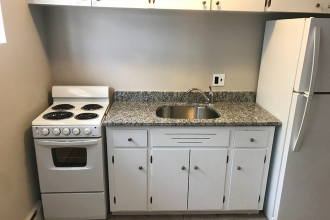 LIVING - AFFORDABLE 1 BED WITH HEAT AND HOT WATER INCLUDED! 9/1/25!