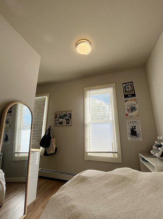 bedroom - Prime Location! Renovated House Near Pearl Street and a Short Walk to Campus