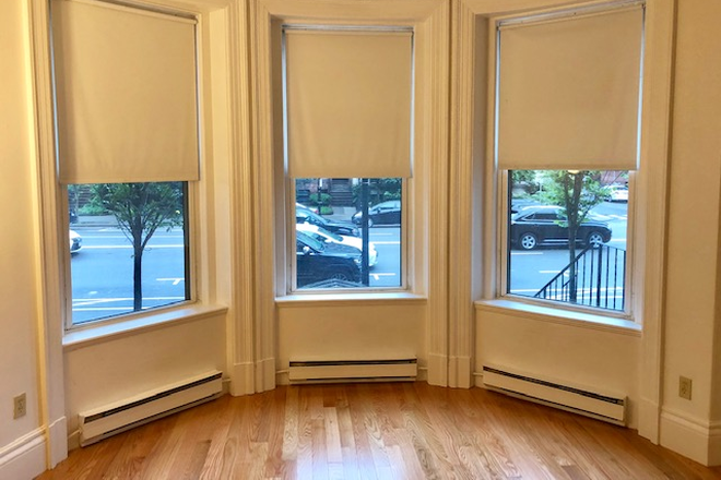 STUDIO - NO BROKER FEE -  UNFURNISHED STUDIO  AT 854 BEACON ST. NEAR KENMORE SQ. AND BU AVAILABLE 9/1/25 Apartments