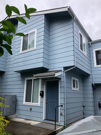 Front of Apartment/Condo - 1940 Emerald Alley #2 / 2 bedroom condo/apt.