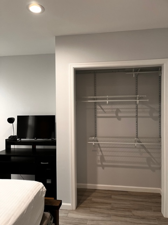 bedroom 1 - Brand new 5b/3b townhome - Great Off - Campus Housing opportunity!