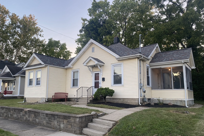  - AVAILABLE FOR 2026/2027 Semesters - CLOSE TO CAMPUS 708 S Main St Oxford RENTAL