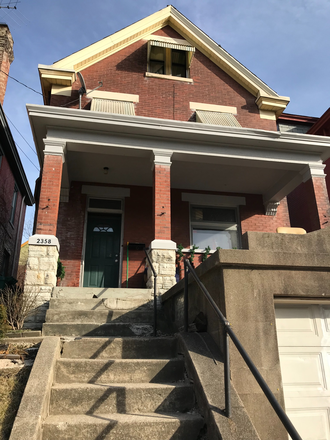 Exterior - 2358 Stratford Ave House