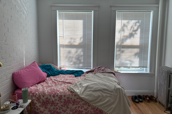 Bedroom1 - 3 Bedroom Apartment on Park Drive - Available 1/1/26 - Close to Campus