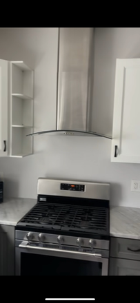 Kitchen - Montrose apartment - close to campus