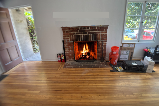 fireplace in the living room - Newly refurbished 2 BR 1BA duplex in highly desired Berkeley neighborhood 15 min from campus Duplex
