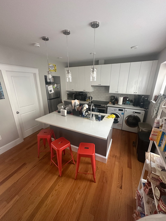 Kitchen with dishwasher, washer, dryer - One bedroom summer sublet! Easy commute to campus, NEU grad student roommates, utilities included!
