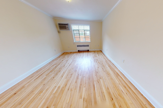 Visit hubrealtyproperties.com - Fantastic 1 bedroom with renovated kitchen, close to Coolidge Corner and T Apartments