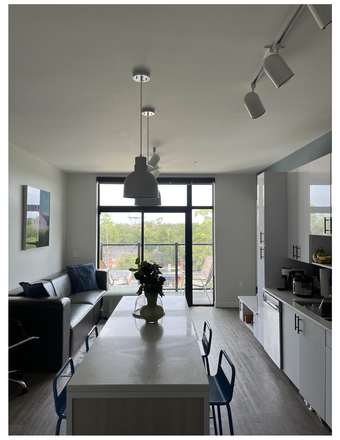 Common Room - Hub on Campus Apartments