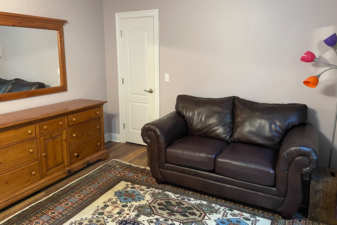 Bedroom 3 - Fully furnished room in house - all included