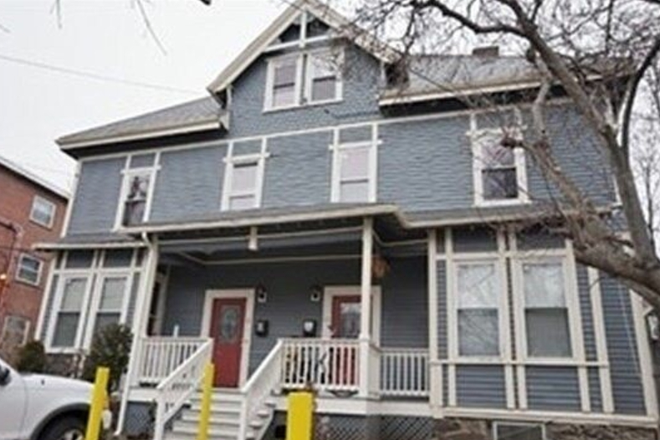 x - 🔥 MASSIVE 7 BEDROOM ALLSTON HOUSE – 2,500 SQ FT – SEPT 1 🔥