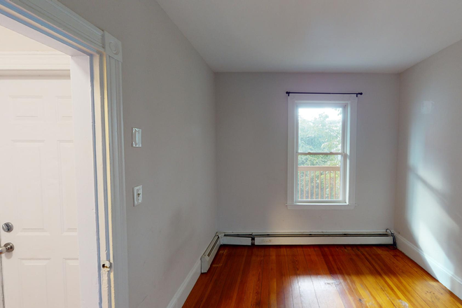 Living Space - Dorchester 2 Bed Columbia Rd Apartments