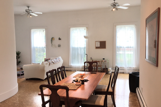 STILL AVAILABLE - Unit #6 (3BR/1485 SF) - common living area - 3BR w/ 1.5 Bath & hi-capacity W/D - 3 min to VLGS [CONTRACT PENDING 6/2/25]