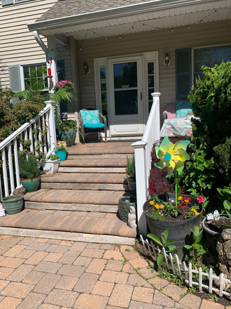 Shared front porch for daily sunshine - Furnished room in shared home-Ketterer Ct-Lawrence