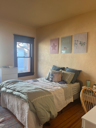 Bedroom with full bed! - 1005 Pennsylvania Room Available Rental