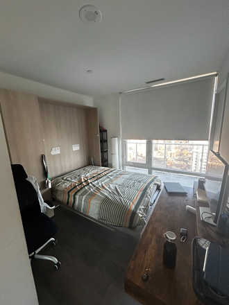 bedroom - 1 room available in a furnished 3 bedroom condo