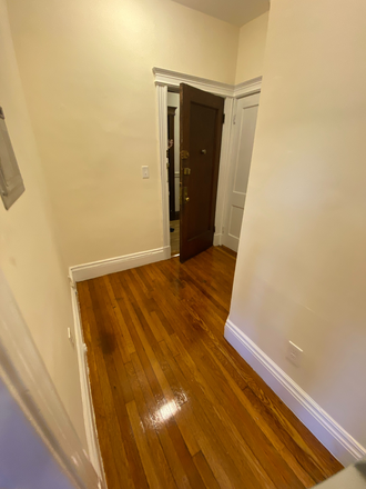 ! - NO FEE Park Drive studio with great view, HT/HW incl, bicycle storage, half fee! Apartments