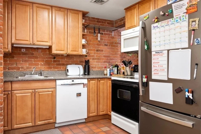 Kitchen - 2 Bed with In unit Laundry Apartments