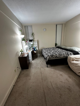 bedroom - One bedroom with private bathroom in downtown. 5 mins walking to MUSC Apartments
