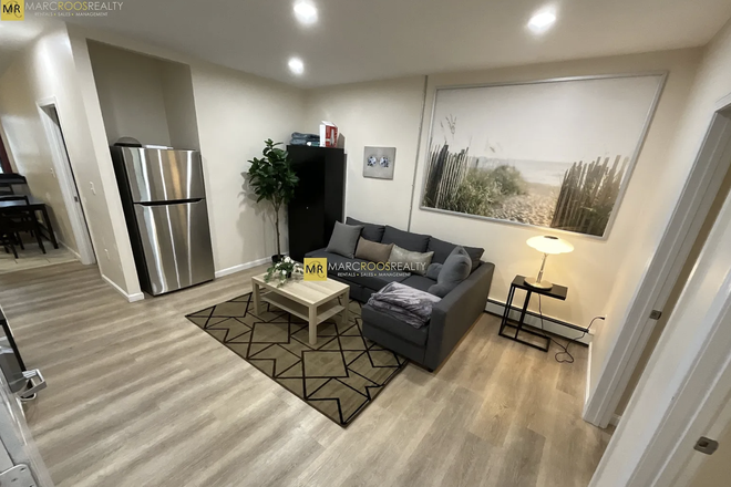 living room - Marc Roos Realty Apartments