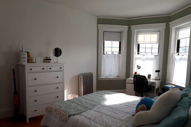 left bedroom - 6/1/26 OR 9/1/26- NO rental FEE- beautifully furnished- heat/H2O incl.- clean/safe Apartments