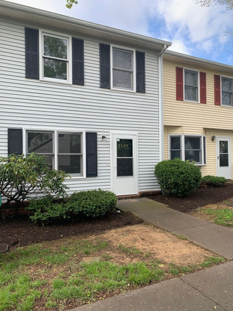  - 3 Bedroom 2.5 Bath Townhouse