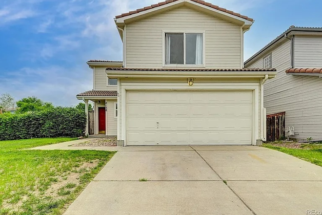 Front Exterior View - House near airport in Green Valley Ranch