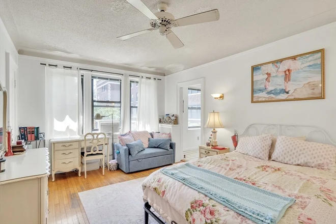 Windows overlooking the courtyard - Large Studio  No Fee  141 Englewood Ave Condo