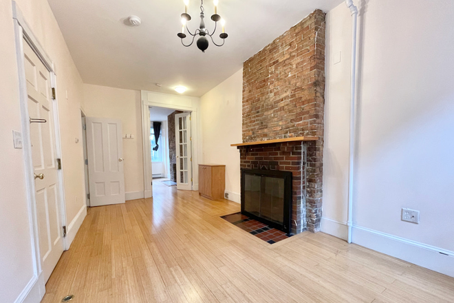 Call NOW for showings! 617-236-8600 - WEST CEDAR ST - DUPLEX 2BR FOR *9/1/2025* W/ H&HW INC, IN UNIT LNDRY, PRVT YARD & PATIO, 2 BATHS! Apartments
