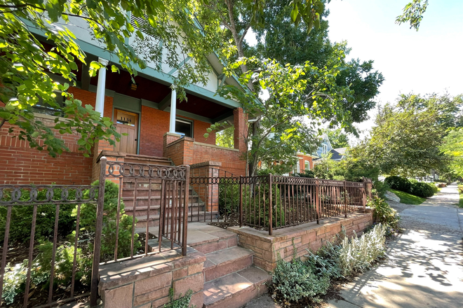 Home in the beautiful Mapleton Hill Historic District - Charming 2 Bedroom 2 Bath + Office in Downtown Boulder