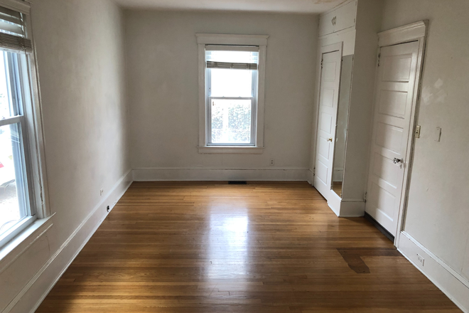 Living Room - 1BR apt-Moore St-Princeton