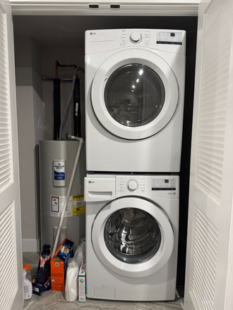 washer and dryer - 3B/3B sublease Apartments