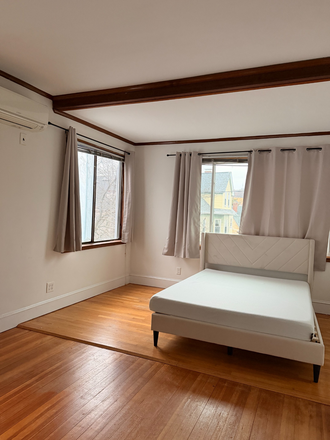 Bedroom - Single Room Available on Ossipee Road Duplex