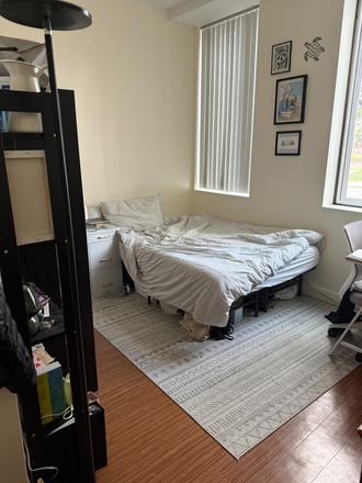 Bedroom (full bed) - Bedroom sublet in a 3Br/2ba Apartments