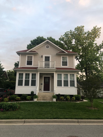 Front view of the house - Great Old Town location with one bedroom available Duplex