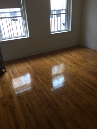 Hub Realty - Allston, large studio, in great building, close to Griggs T stop Green line Apartments