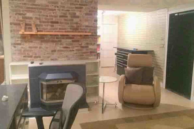 Fireplace - Coolidge Corner: Large Studio Gorgeous Convenient Location House