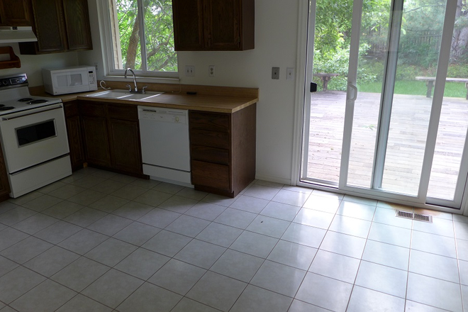 3 - AVAILABLE 6/5: 1466 Fillmore Pl House