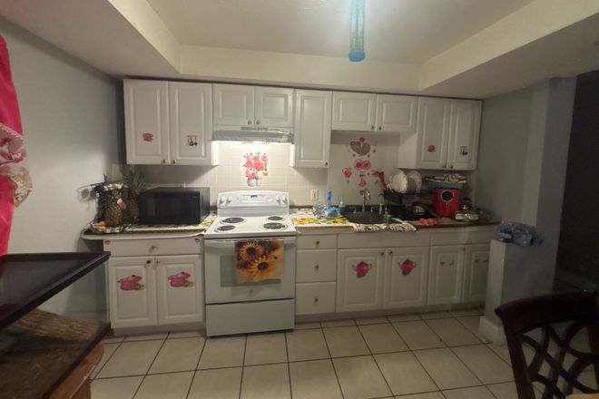 Kitchen - Family House