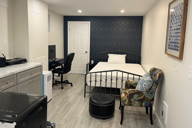 Great space - Basement Apt Near Seton Hall University, Utilities Included