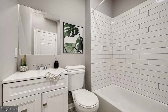 Bathroom - Large Basement Bedroom w/ Private Bathroom Townhome