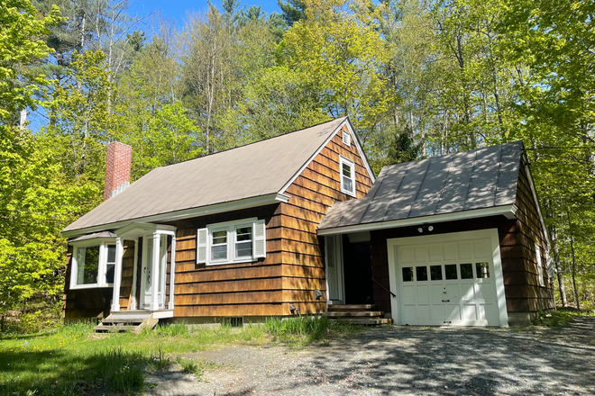 garage - 3 Bedroom/ 2 Bath House